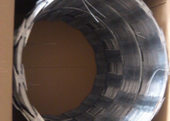 BTO 65 Concertina Razor Barbed Wire 600mm Diameter For Building Wall