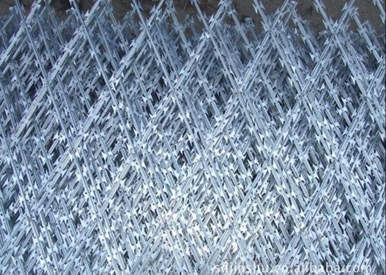 CBT 65 Razor Blade Wire Fence Hot Dipped Galvanized 0.5mm Thickness