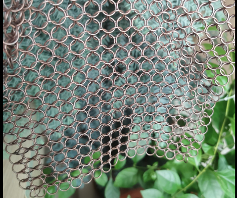 Gold Metal 1.5mm Decorative Wire Mesh Chain Link Fence Screen Customization